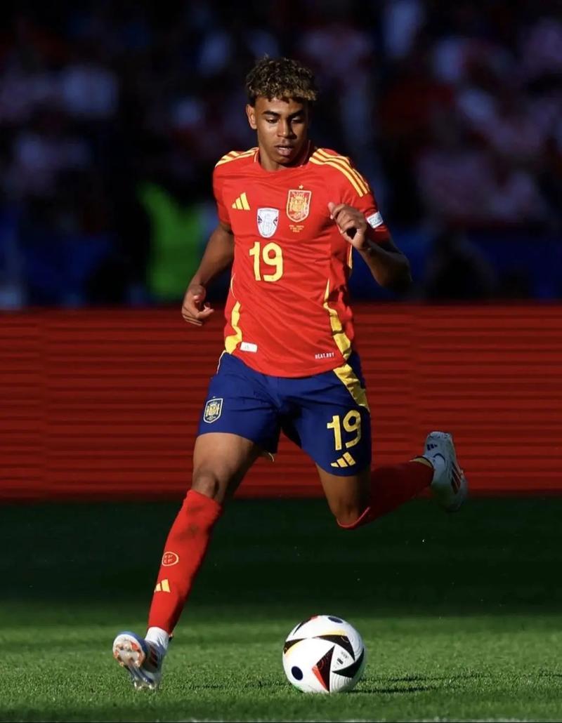 防守终结比赛！巴图姆成功防守拒绝巴特勒绝杀中投赢下比赛